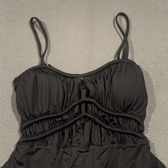 NWOT BECCA Black Ruched Front Cutout One Piece Swimsuit Women Size Medium - Picture 4 of 7